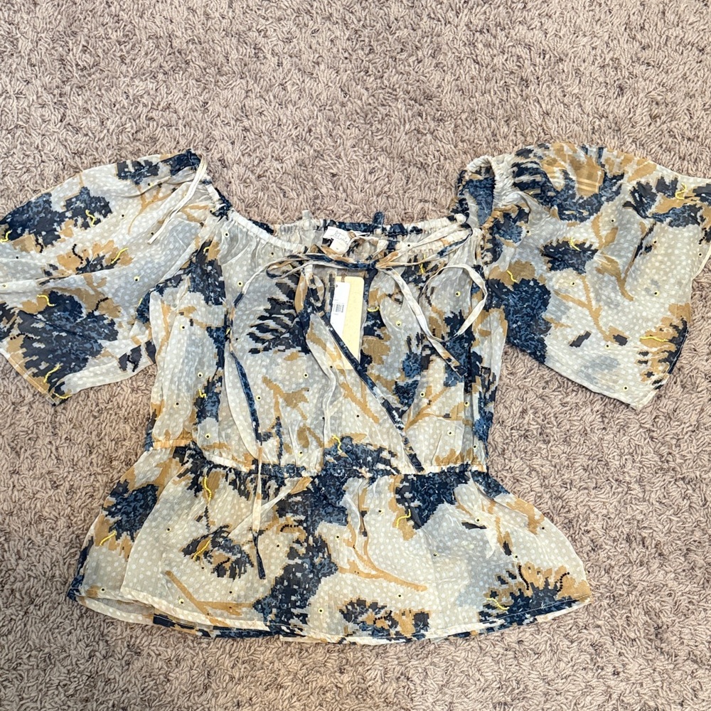 Chic Floral Peasant Blouse